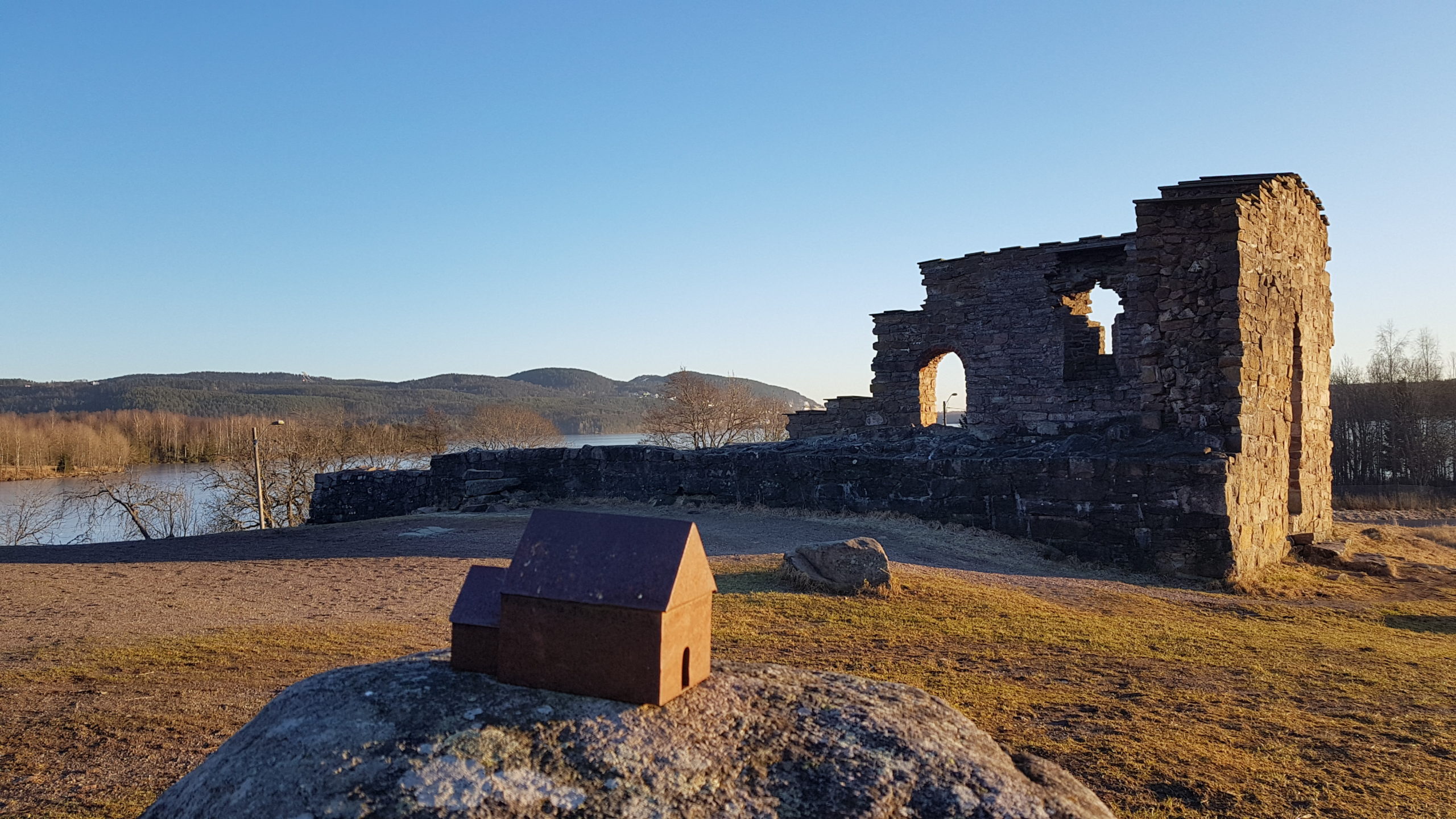 AVLYST: Lørdagsvandring med PSH til kirkeruinen i Maridalen