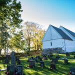 Påskepilegrimstur til Dolm kirke på Hitra